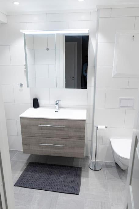 5 Minutes To Downtown Arendal-Free Parking Apartman Kültér fotó